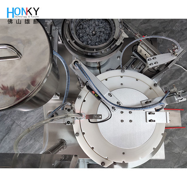 Macchina automatica di riempimento di flaconcini da 3 ml con pompa a pistoni in ceramica per gel cosmetico per la pelle a 30 PCS al minuto